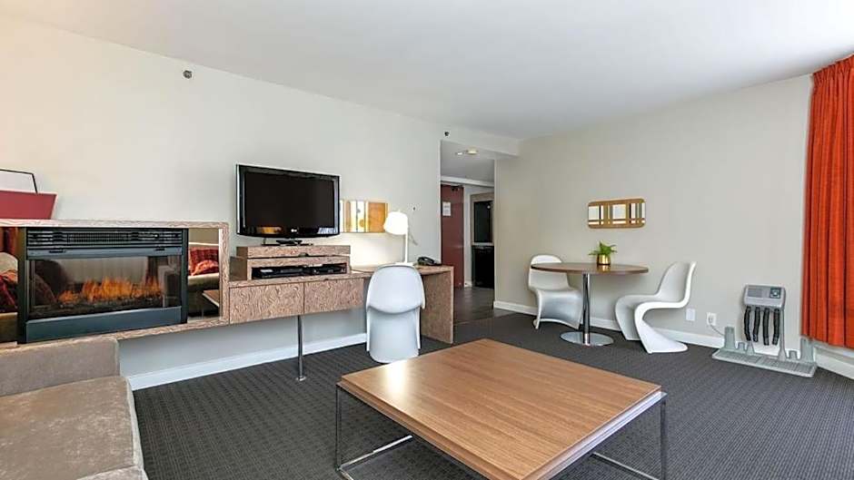 Adara Hotel