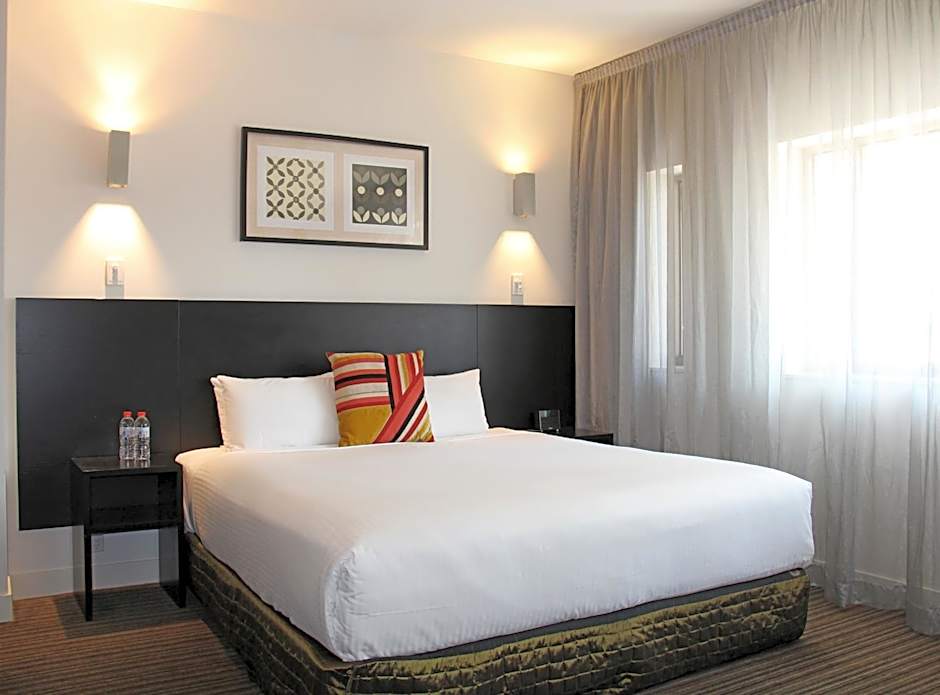Causeway 353 Hotel