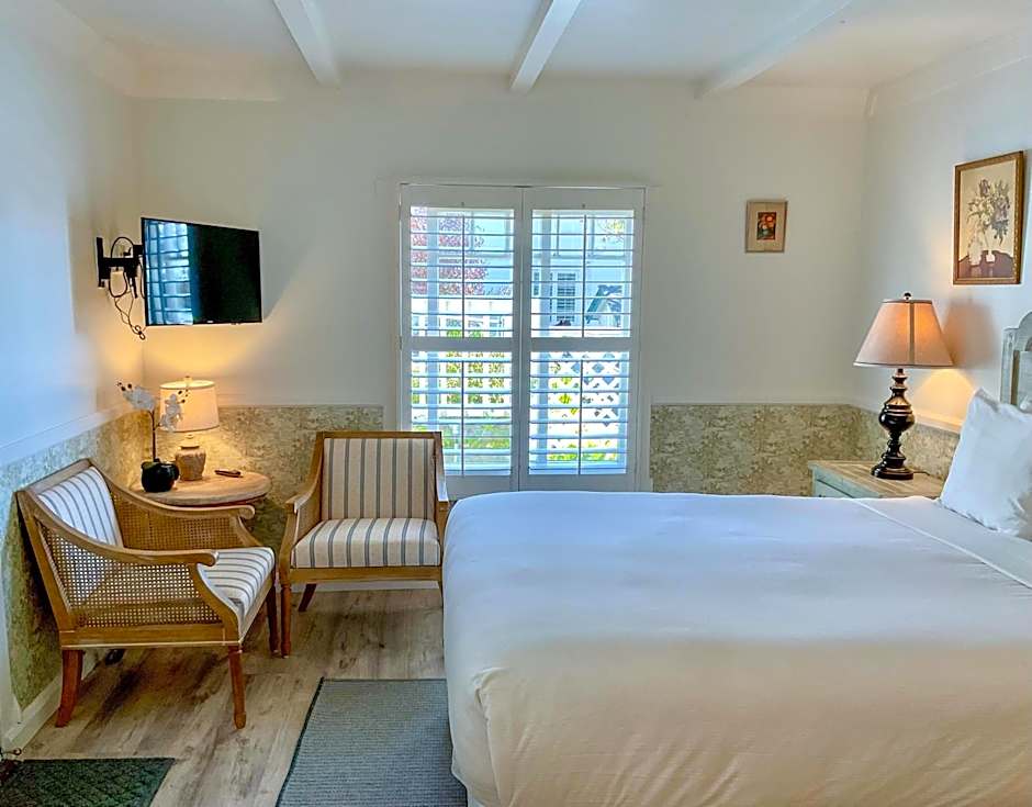 Carmel Green Lantern Inn