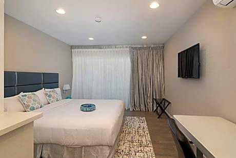 King Room with Balcony