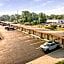 Great Lakes Inn & Suites