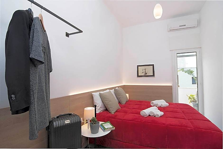 THE VIEW B&B, terrace & more