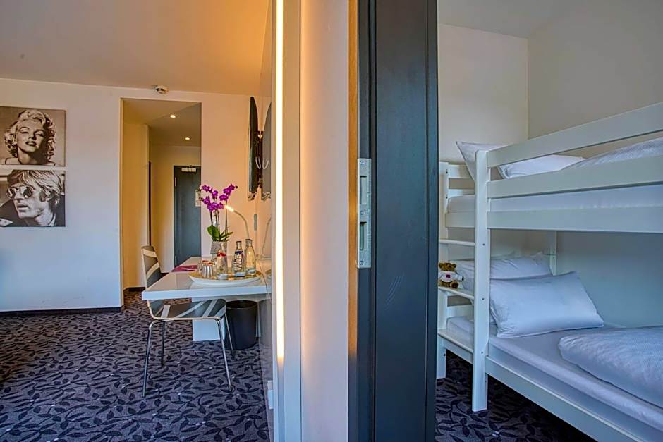 FourSide Plaza Hotel Trier, Trademark Collection by Wyndham