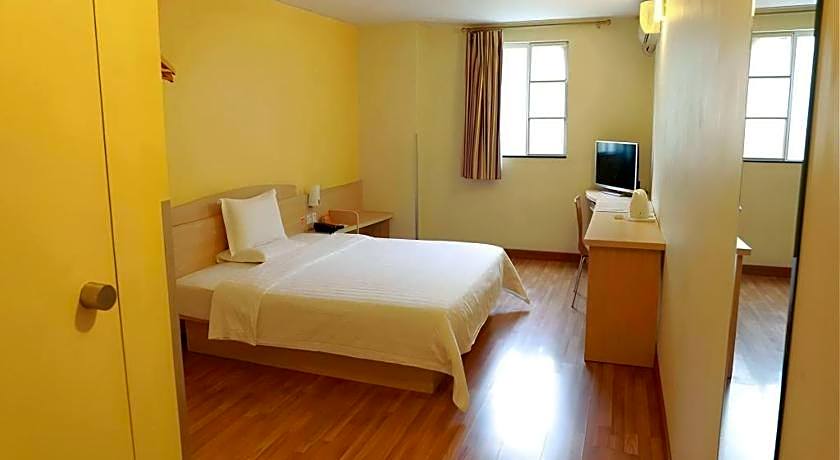 7 Days Inn Dongguan Changping Railway Station