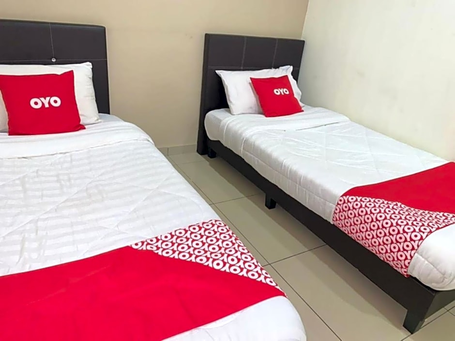 OYO 89902 Semerah Suites Homestay Pontian