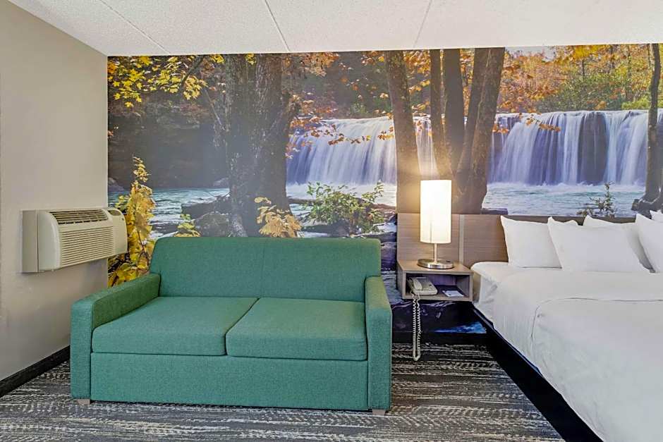 Clarion Pointe Near Erie Casino