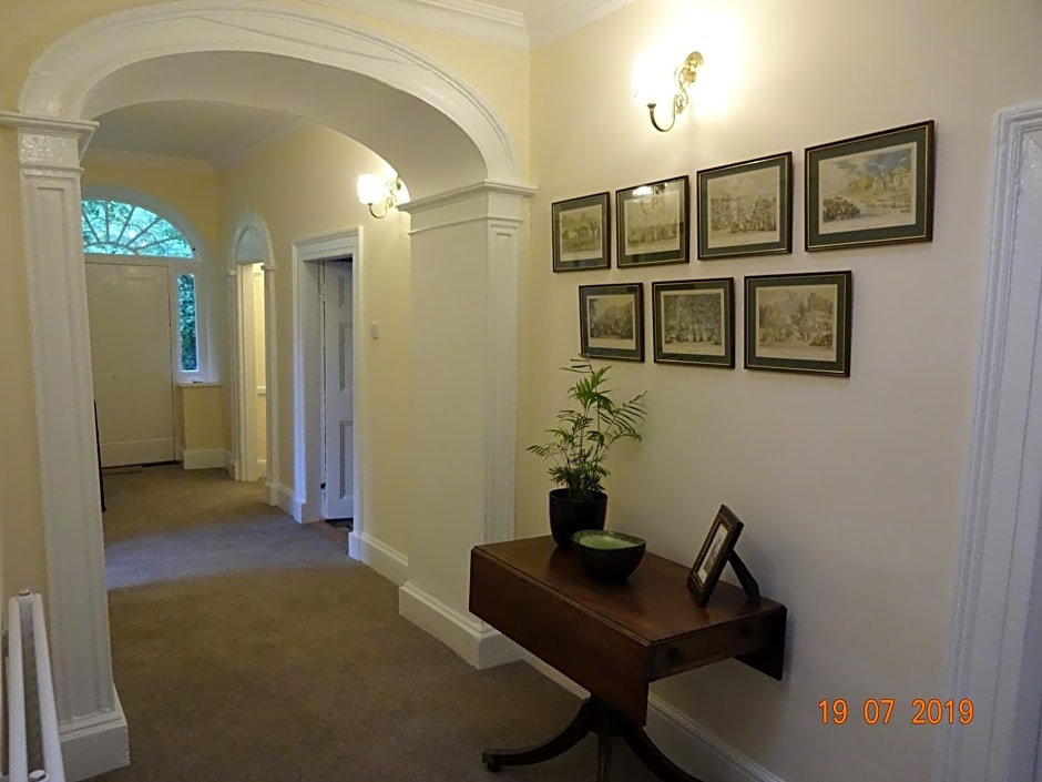 Riverbank House Bed and Breakfast Innishannon