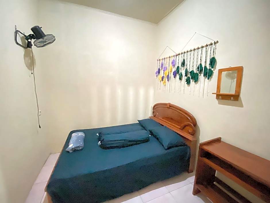 Sadewa homestay batukaras