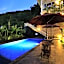Dewi Villa Padangbai Hotel