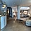 Hotel Camille Paris Gare de Lyon, Tapestry Collection by Hilton