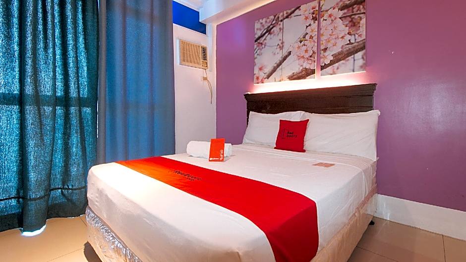 RedDoorz @ Melbourne Suites Makati