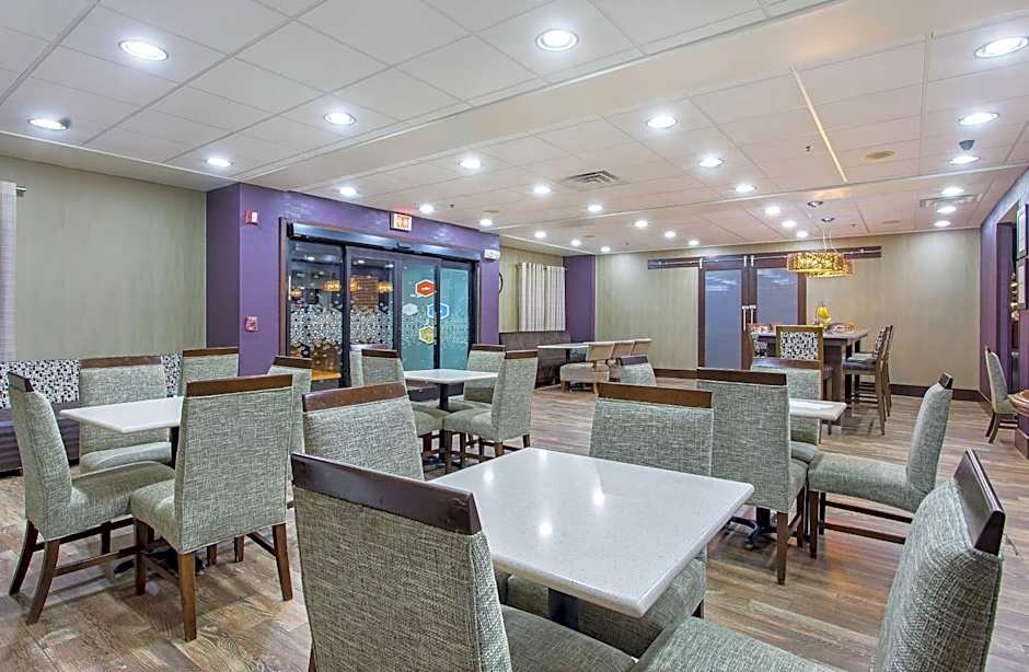 Hampton Inn By Hilton Cullman