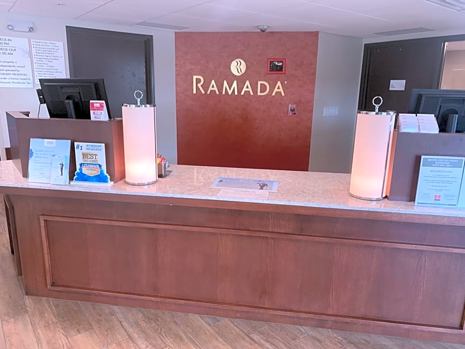 Ramada by Wyndham Minneapolis Golden Valley