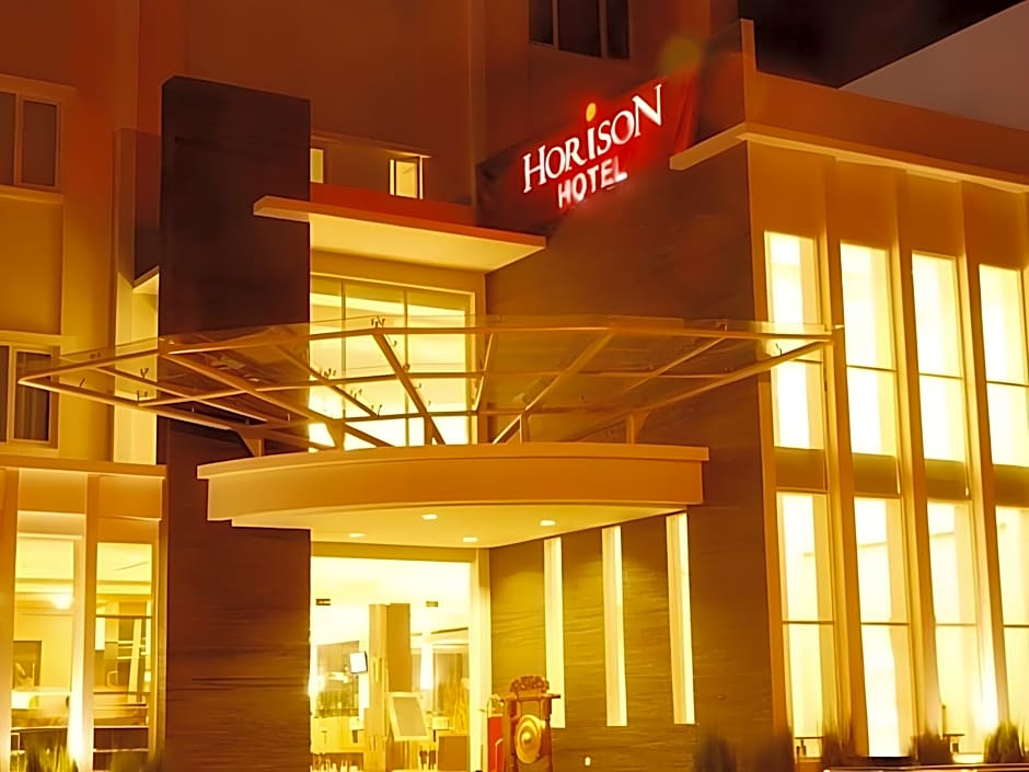 Photo 1 of 47 of Hotel Horison Kendari