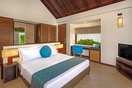 One-Bedroom Sunset Beach Villa I 30% Discount on all Spa Treatments I Free of Cost Kayak, Standup Paddleboarding or 30 minutes House Reef Snorkeling I 20% Discount on Sunset Cruise and Sunset Fishing I Valid till 31st October 2024 