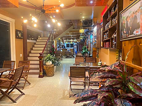 Hồng Kỳ Boutique Hotel