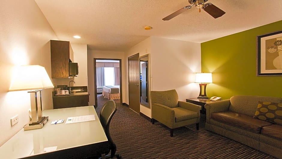 Holiday Inn Express Hotel & Suites Chicago-Deerfield/Lincolnshire