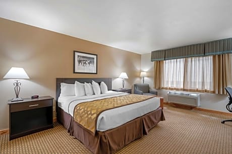 1 Queen Bed