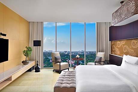 Presidential Suite with Club Lounge Access
