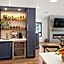 Horsefeathers Hotel
