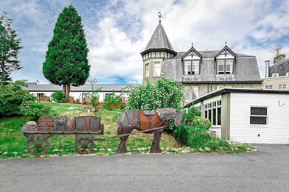 Boat Country Inn and Restaurant