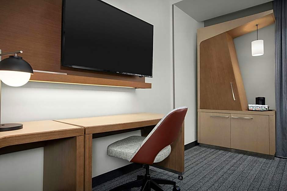 Courtyard by Marriott Atlanta Kennesaw