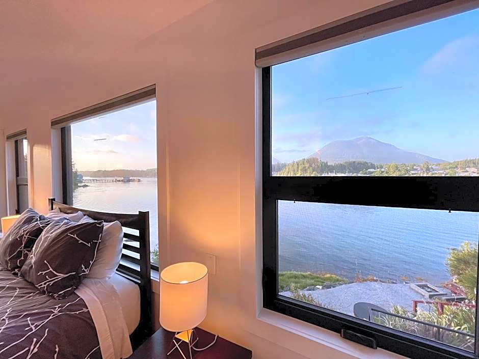 Private Oceanfront Room With Hot Tub & Firepit - Shore Thing