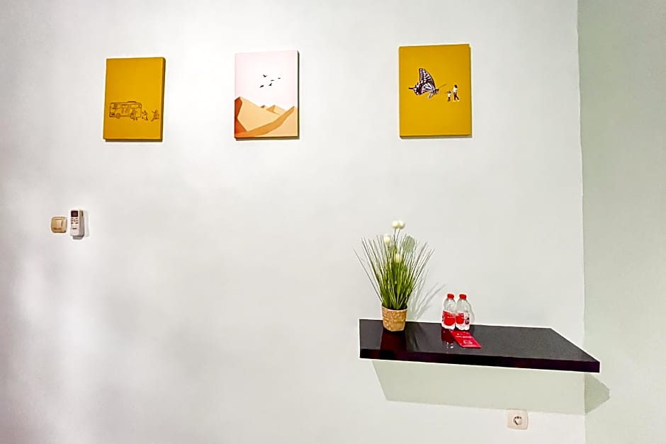 RedDoorz Syariah near RS Bhayangkara Nganjuk