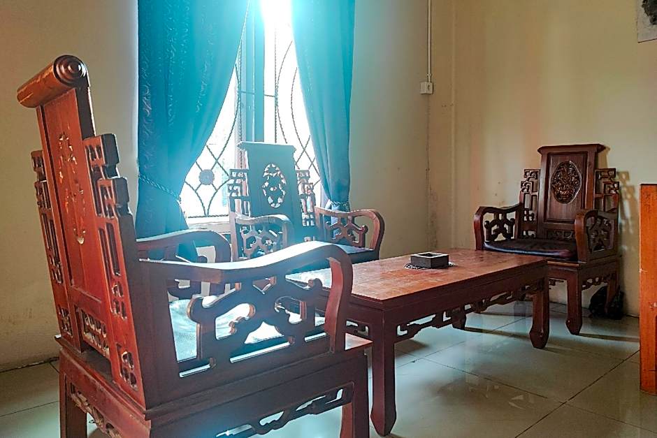 RedDoorz Syariah near Universitas Jambi Telanaipura