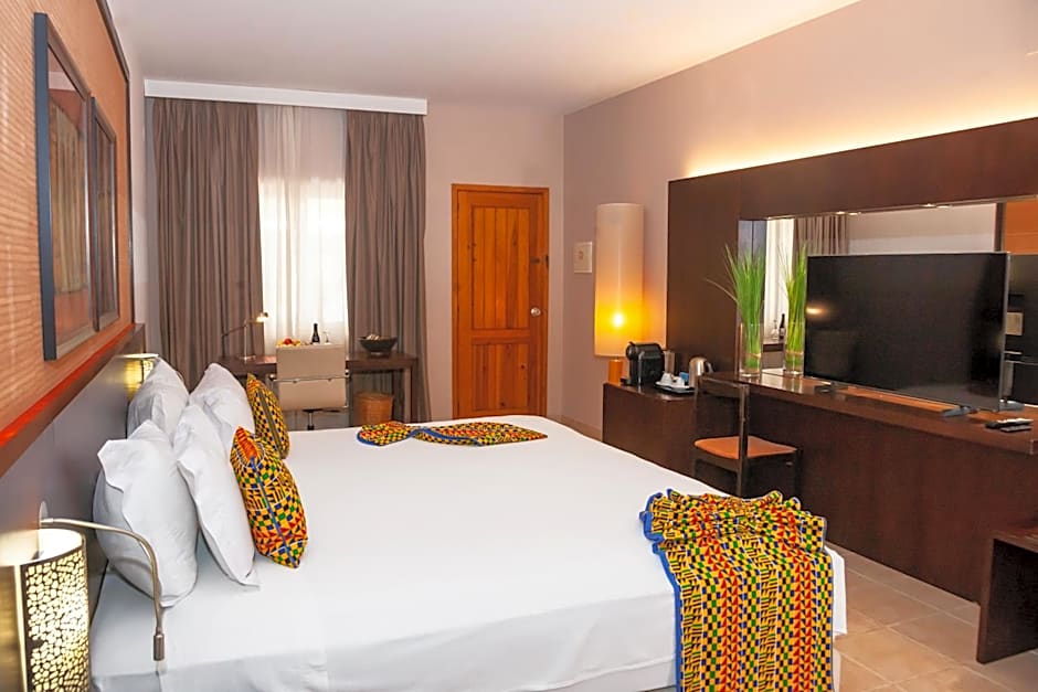 Pestana Tropico Ocean & City Hotel