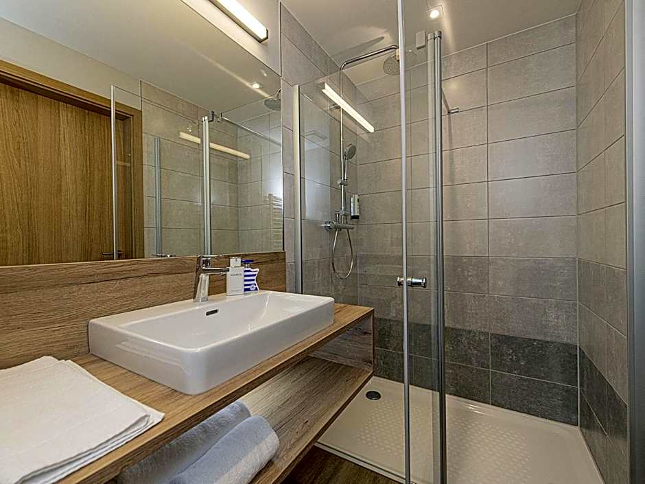 Adoro Aparthotel