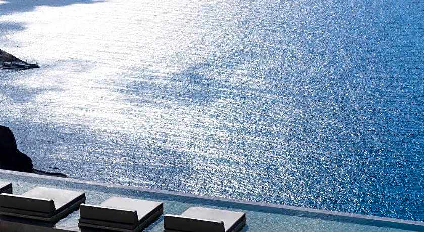 Caldera's Lilium Villas