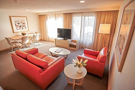 Standard King Suite - Accessible
