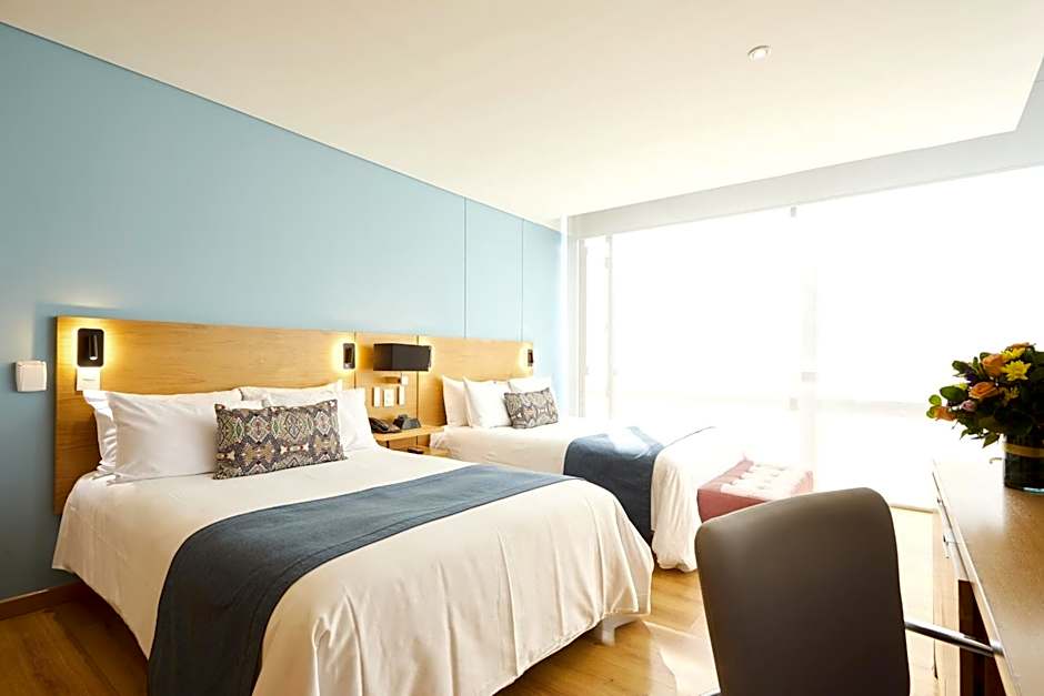 Hotel bh Parque 93