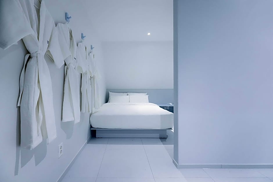 Mate Hotel