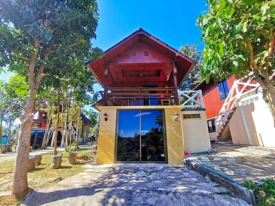 บ้านพนาวันเขาค้อรีสอร์ท