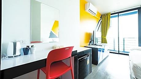 Standard Twin Mountain View