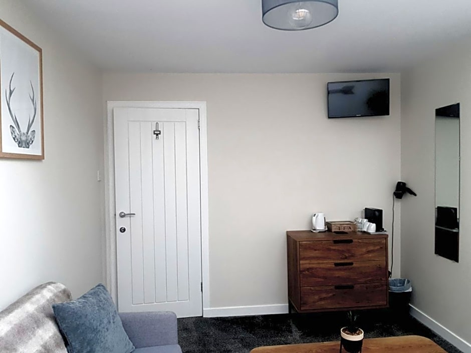 Airanloch Bed & Breakfast, Loch Ness, Adult Only