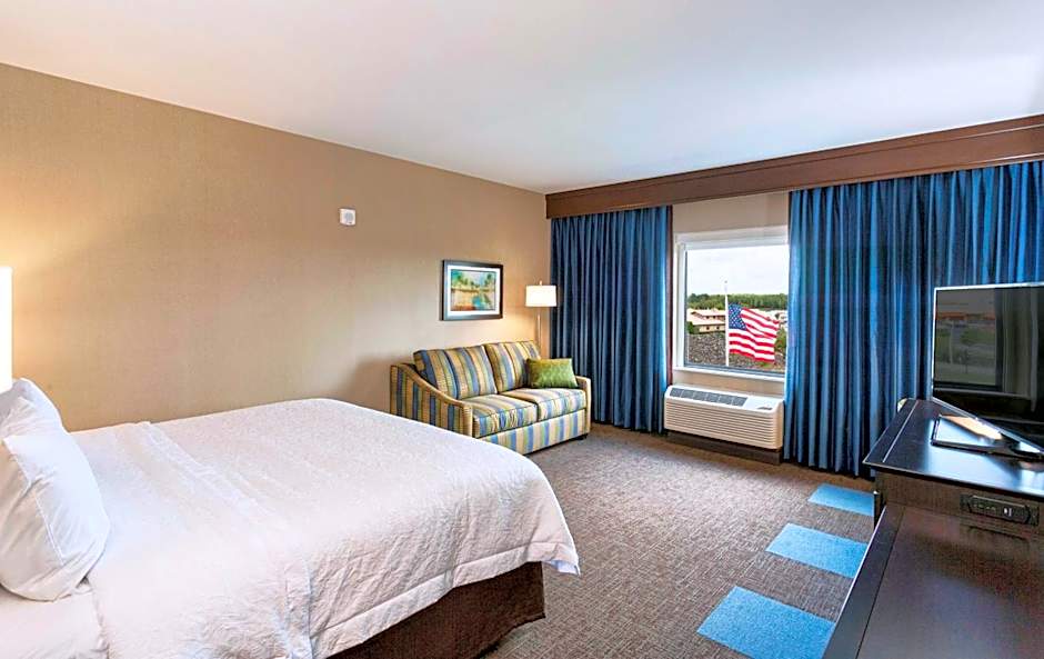 Hampton Inn By Hilton & Suites Duluth North/Mall Area, MN