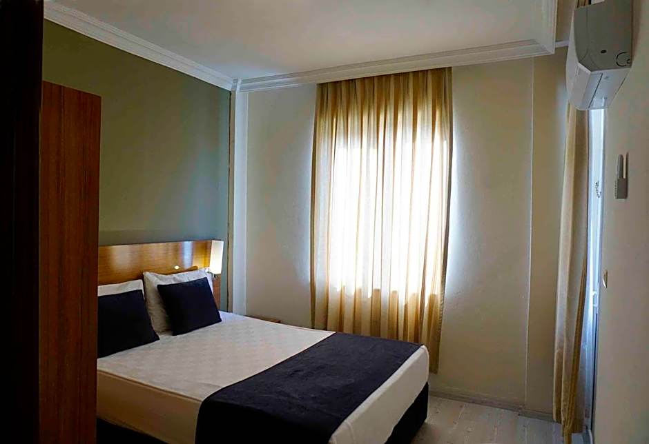 Sunlight Garden Hotel