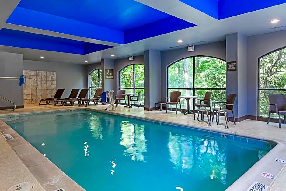 Comfort Suites Regency Park