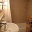 Morris House Hotel - Bed And Breakfast