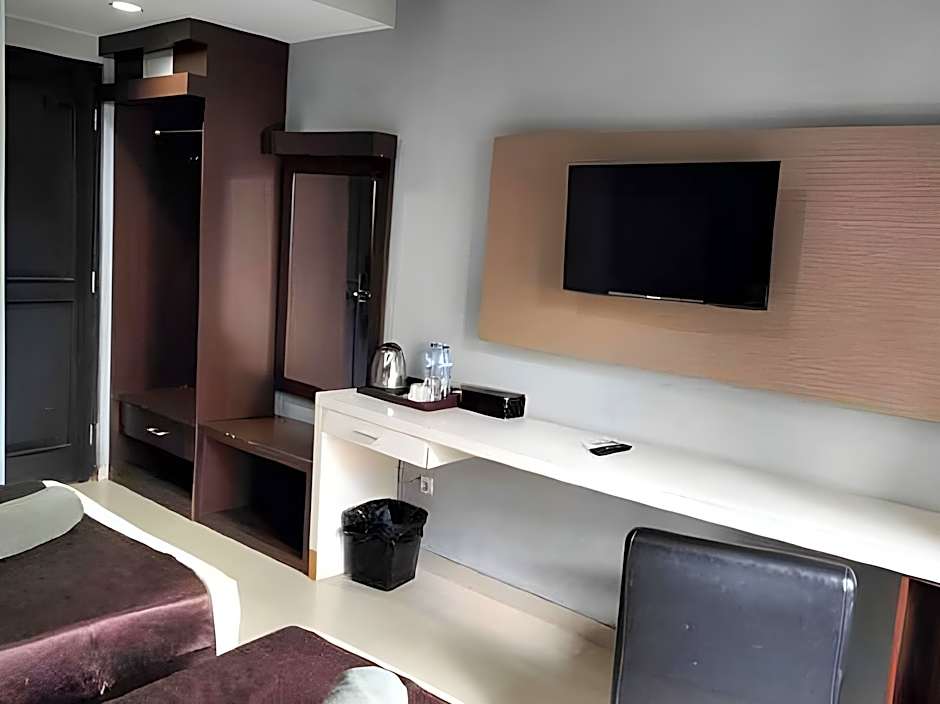 Rizen Premiere Hotel