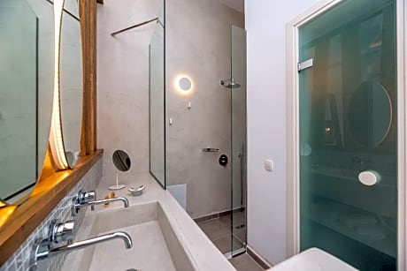 Deluxe Double with Caldera View & Hot Tub