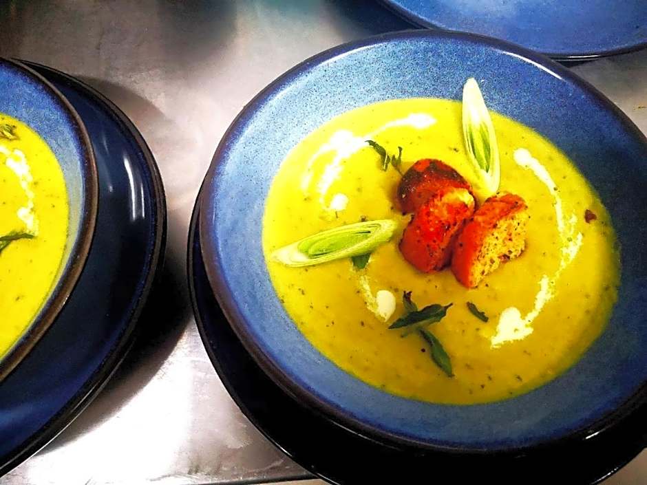 Klein Karoo Game Lodge