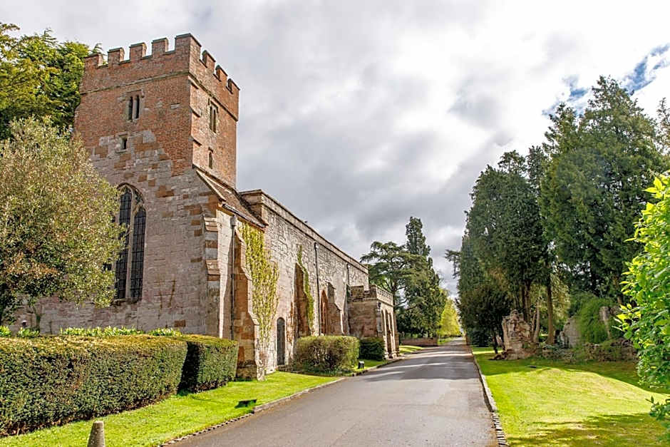 Wroxall Abbey Hotel & Estate