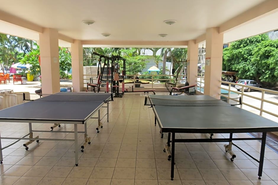 B&B View Talay 1B by Franco Jontiem