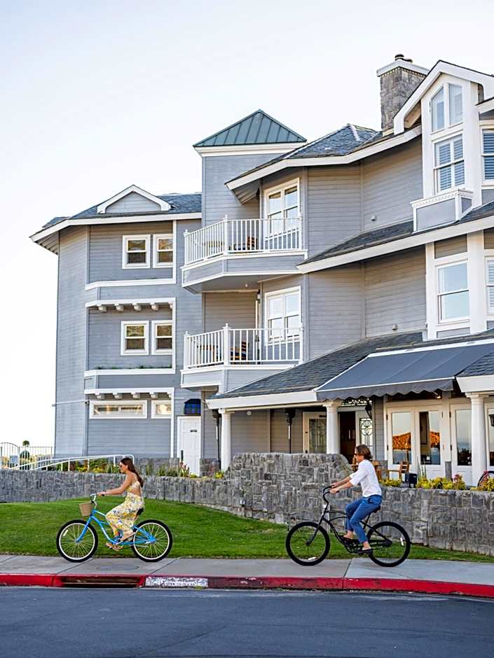 Blue Lantern Inn, A Four Sisters Inn