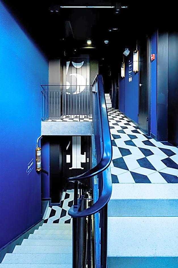 The Lubo - self check-in