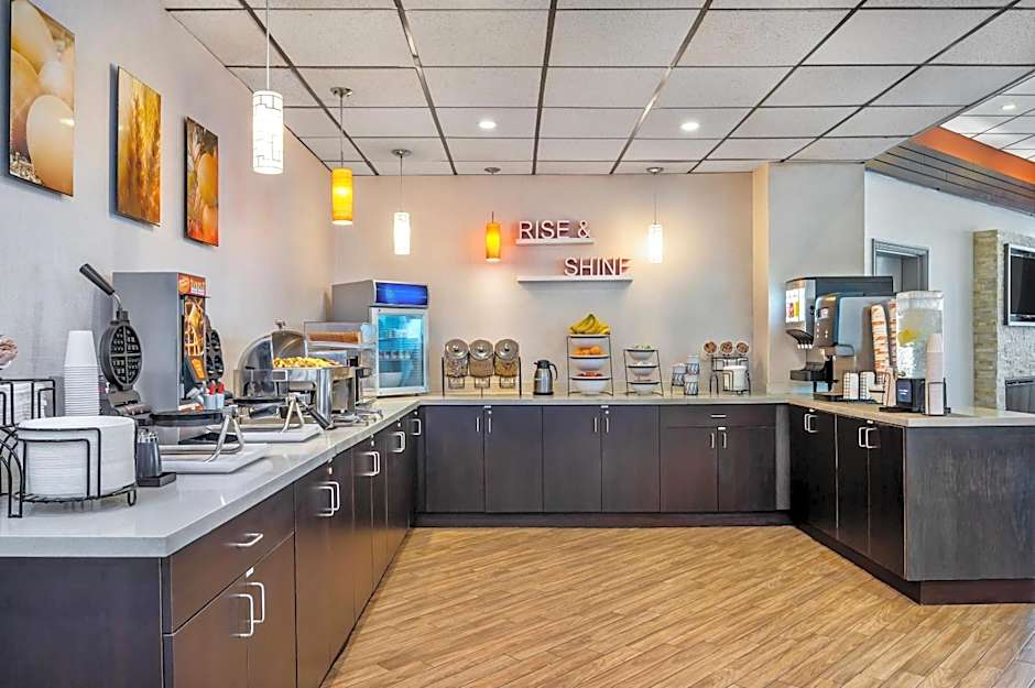 Comfort Inn & Suites